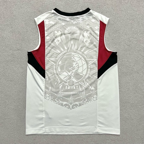 Vintage Nike tank - embroidered logo/swoosh, gray tag

crazy graphic on back - Picture 2 of 3